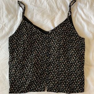 Button crop top